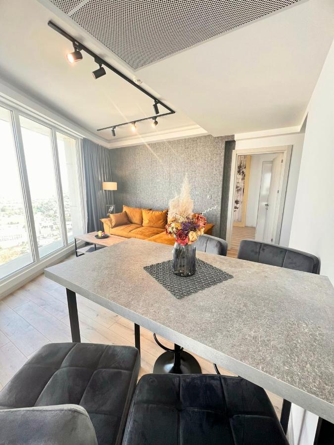 Alfred Sky Smart Apartment 29Th Spa Included สโกเปีย ภายนอก รูปภาพ